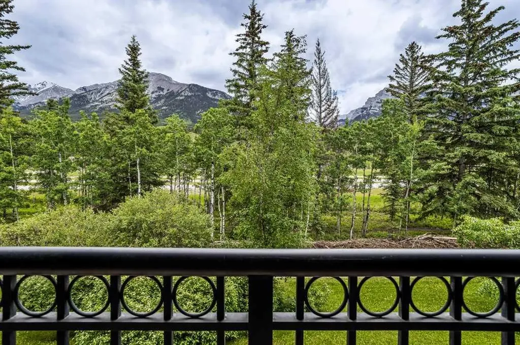 901 Mountain Street Canmore AB T1W 0C9
