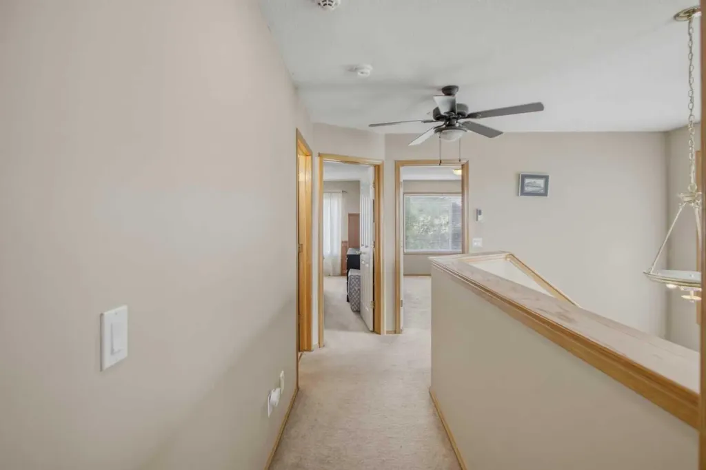 88 Willowbrook Crescent NW Airdrie AB T4B 2S4