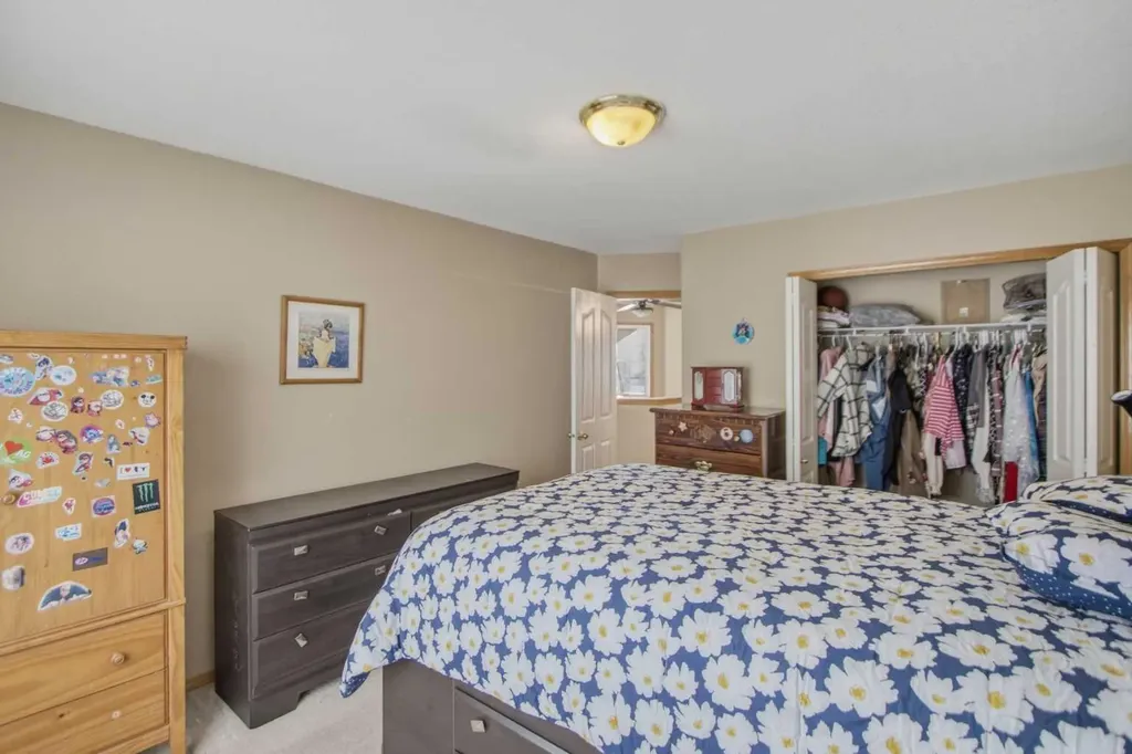 88 Willowbrook Crescent NW Airdrie AB T4B 2S4