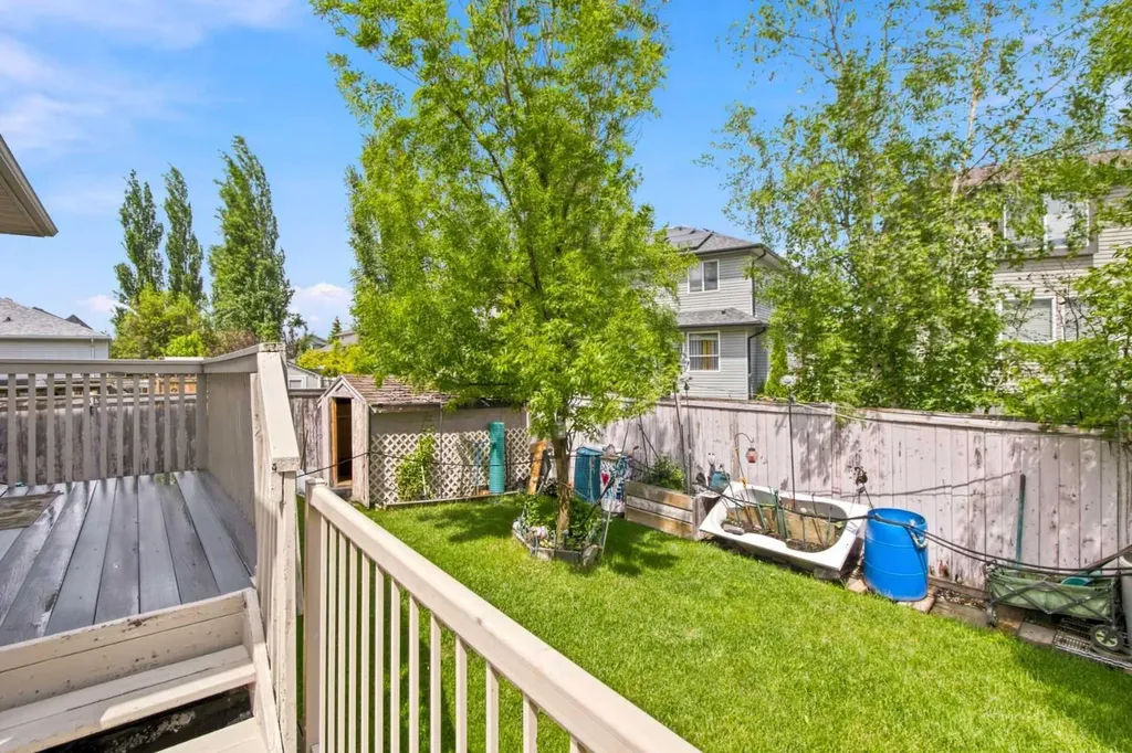 88 Willowbrook Crescent NW Airdrie AB T4B 2S4