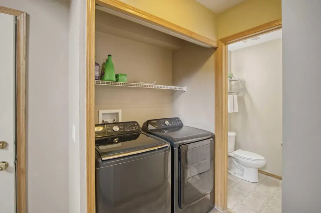 88 Willowbrook Crescent NW Airdrie AB T4B 2S4