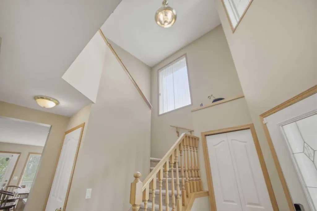 88 Willowbrook Crescent NW Airdrie AB T4B 2S4