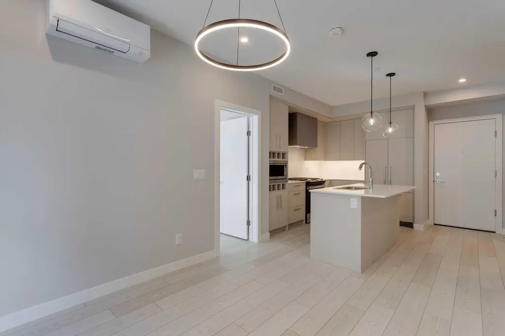 8370 Broadcast Avenue SW Calgary AB T3H 6L3
