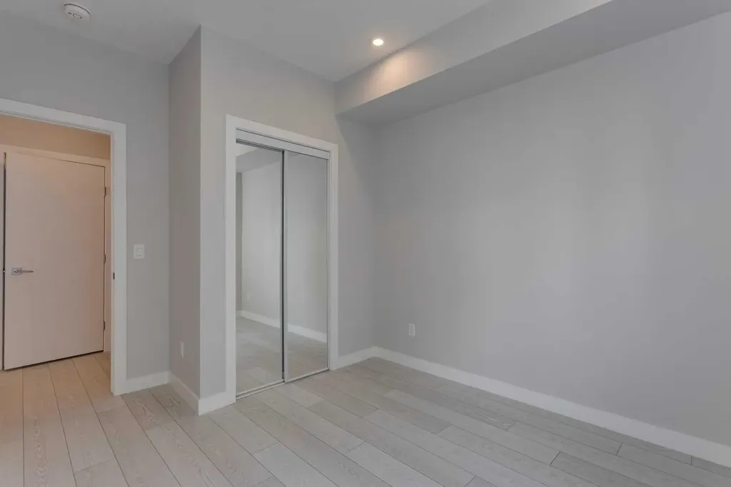 8370 Broadcast Avenue SW Calgary AB T3H 6L3