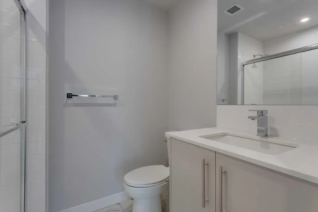 8370 Broadcast Avenue SW Calgary AB T3H 6L3