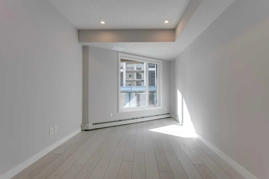 8370 Broadcast Avenue SW Calgary AB T3H 6L3
