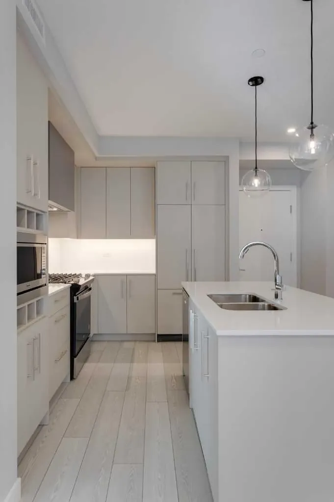 8370 Broadcast Avenue SW Calgary AB T3H 6L3