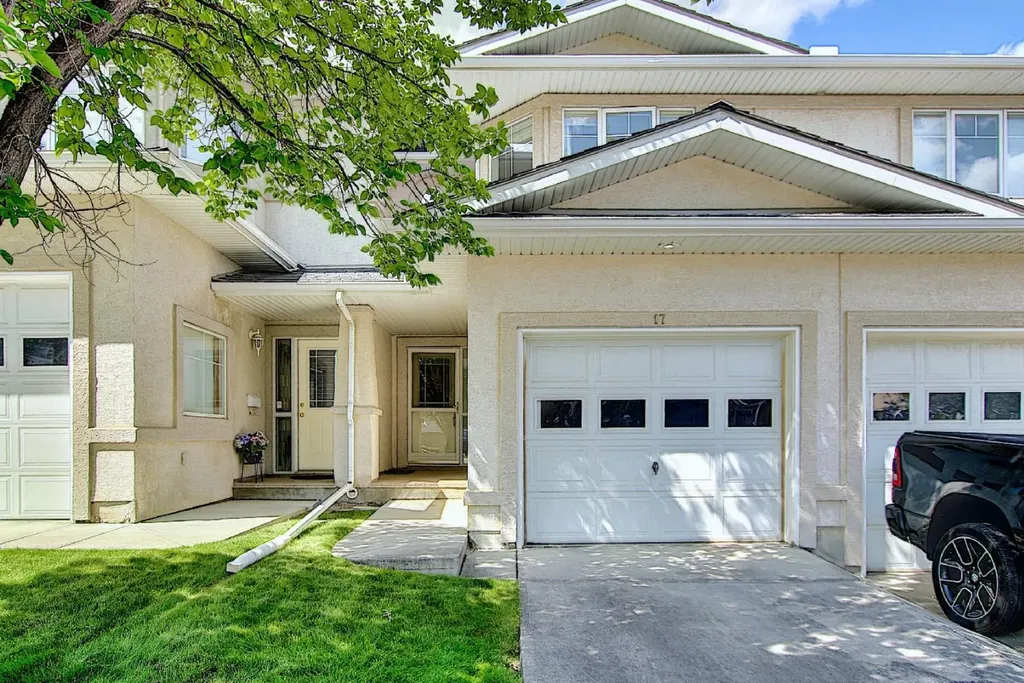 17 Edgeridge Terrace NW Calgary AB T3A 6C1