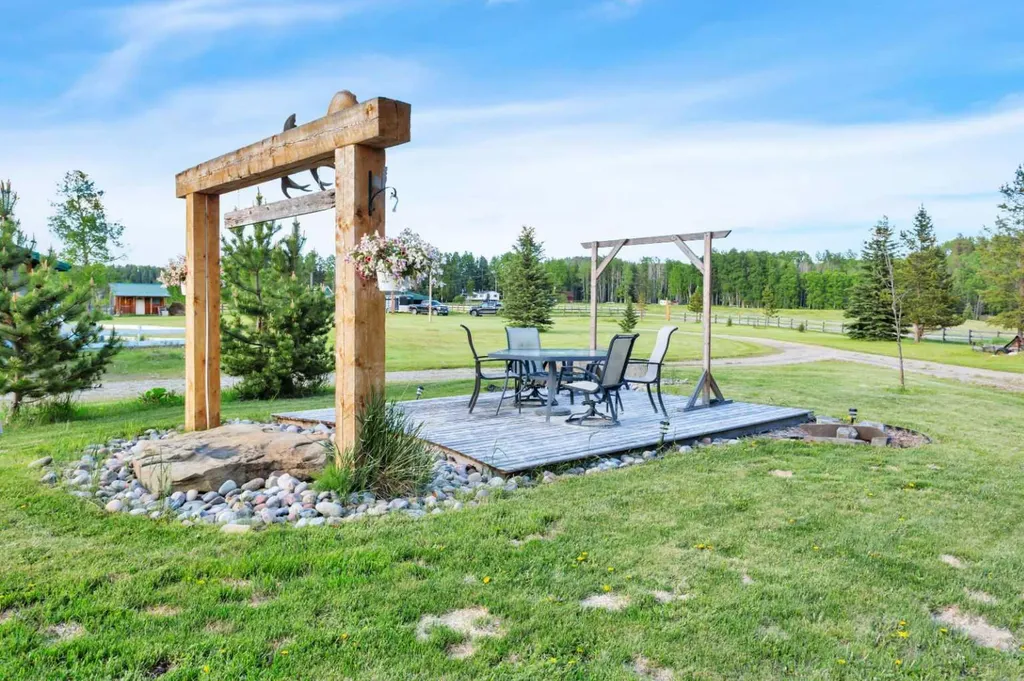 29506 Range Road 60 A Rural Mountain View County AB T0M 2E0