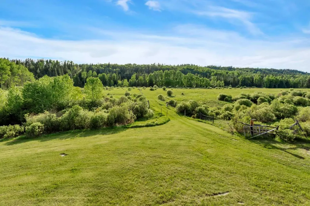 29506 Range Road 60 A Rural Mountain View County AB T0M 2E0