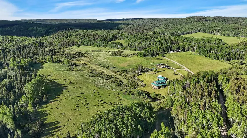 29506 Range Road 60 A Rural Mountain View County AB T0M 2E0