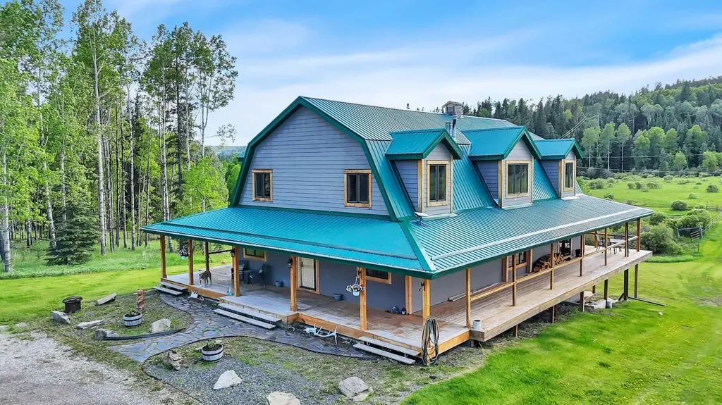 29506 Range Road 60 A Rural Mountain View County AB T0M 2E0