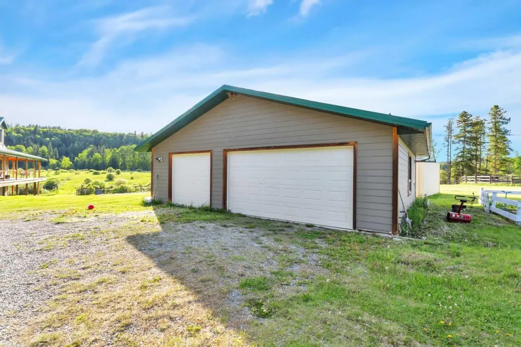 29506 Range Road 60 A Rural Mountain View County AB T0M 2E0