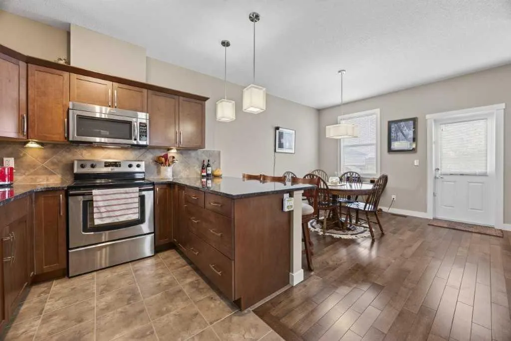 913 Evanston Square NW Calgary AB T3P0G9