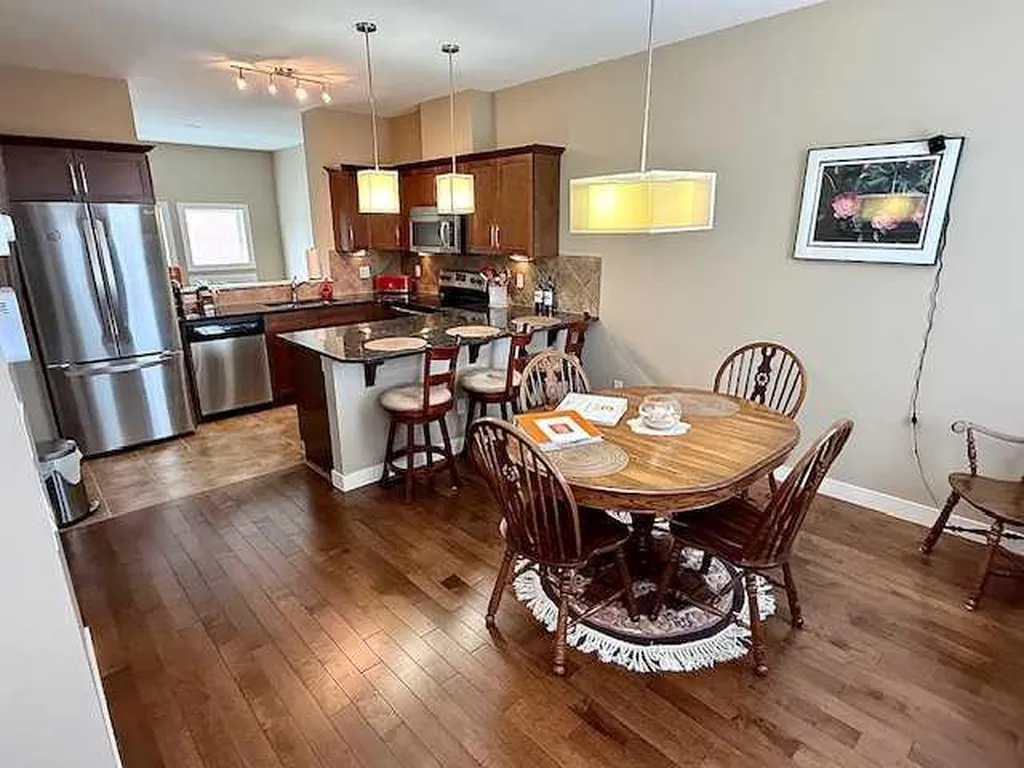 913 Evanston Square NW Calgary AB T3P0G9