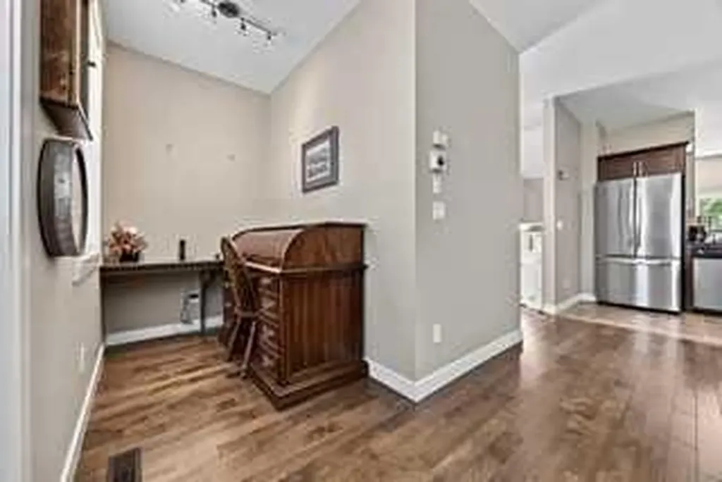 913 Evanston Square NW Calgary AB T3P0G9
