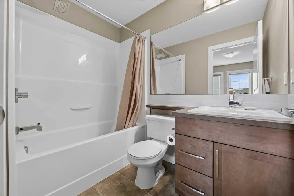 913 Evanston Square NW Calgary AB T3P0G9