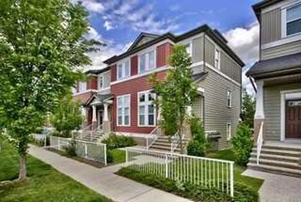 913 Evanston Square NW Calgary AB T3P0G9