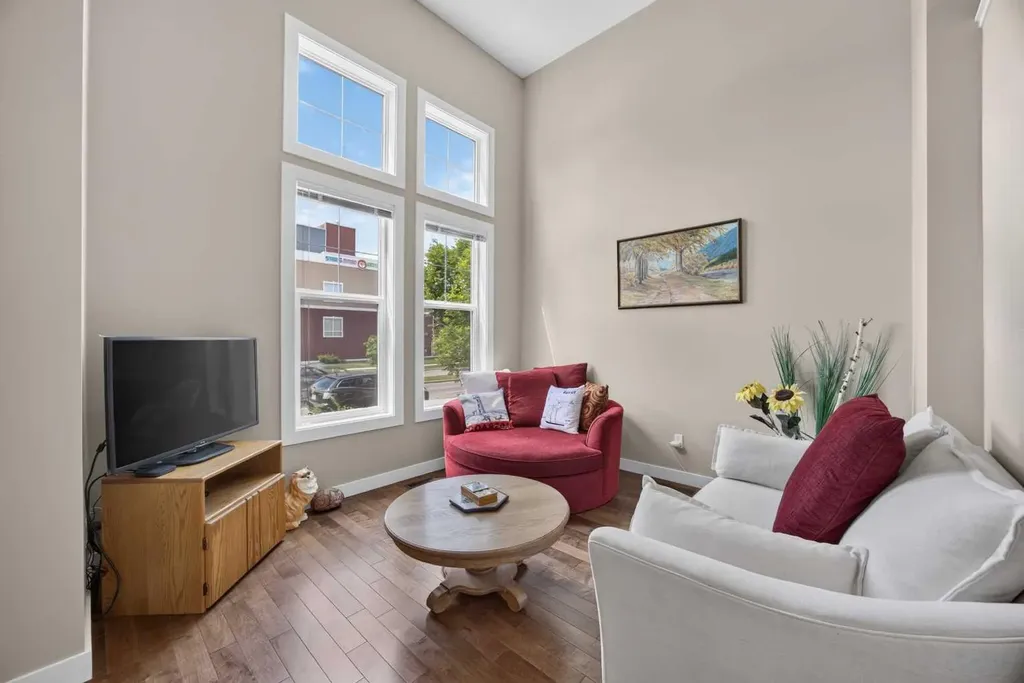 913 Evanston Square NW Calgary AB T3P0G9