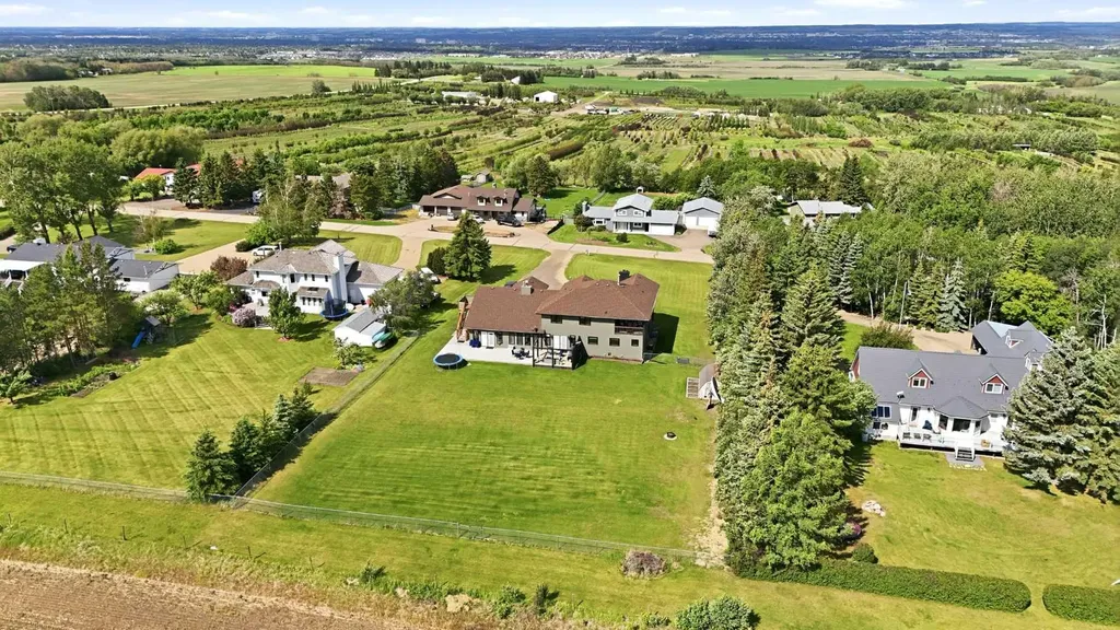 26534 Township Road 384 Rural Red Deer County AB T4E 1A1