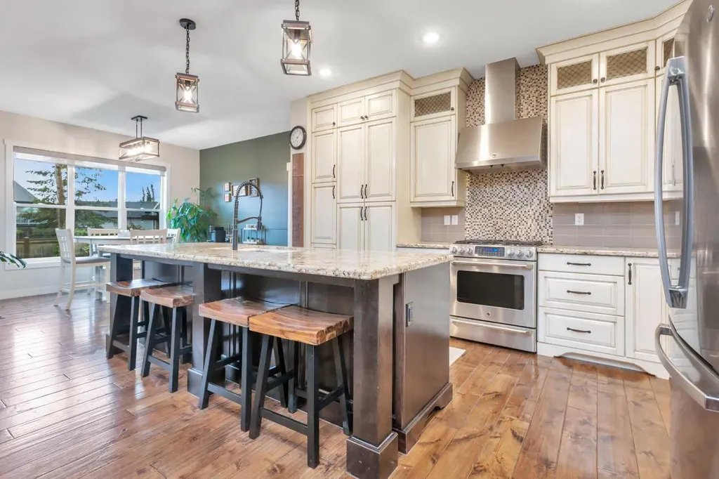 5907 67 Avenue Rocky Mountain House AB T4T 1V6