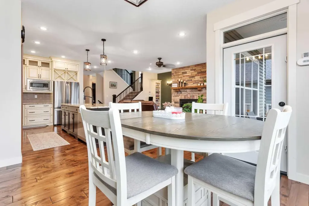 5907 67 Avenue Rocky Mountain House AB T4T 1V6