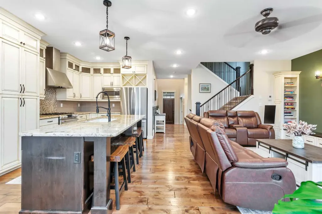 5907 67 Avenue Rocky Mountain House AB T4T 1V6