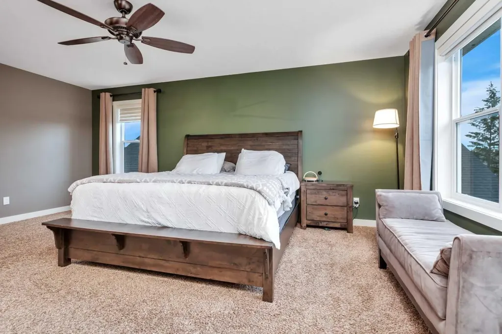 5907 67 Avenue Rocky Mountain House AB T4T 1V6