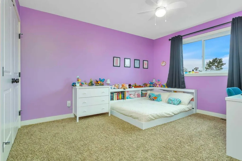 5907 67 Avenue Rocky Mountain House AB T4T 1V6
