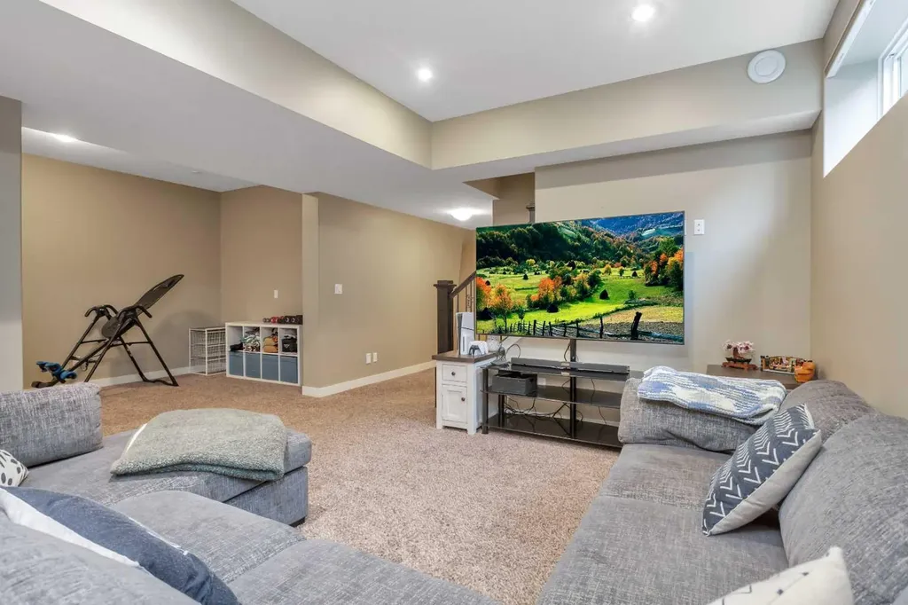 5907 67 Avenue Rocky Mountain House AB T4T 1V6