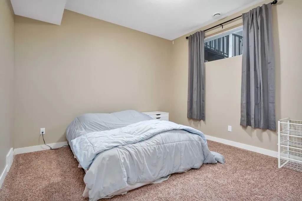 5907 67 Avenue Rocky Mountain House AB T4T 1V6