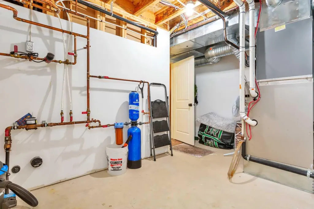 5907 67 Avenue Rocky Mountain House AB T4T 1V6