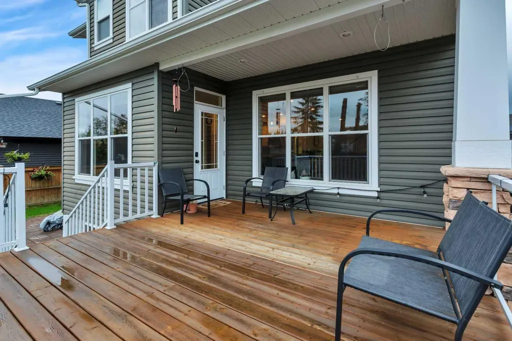 5907 67 Avenue Rocky Mountain House AB T4T 1V6