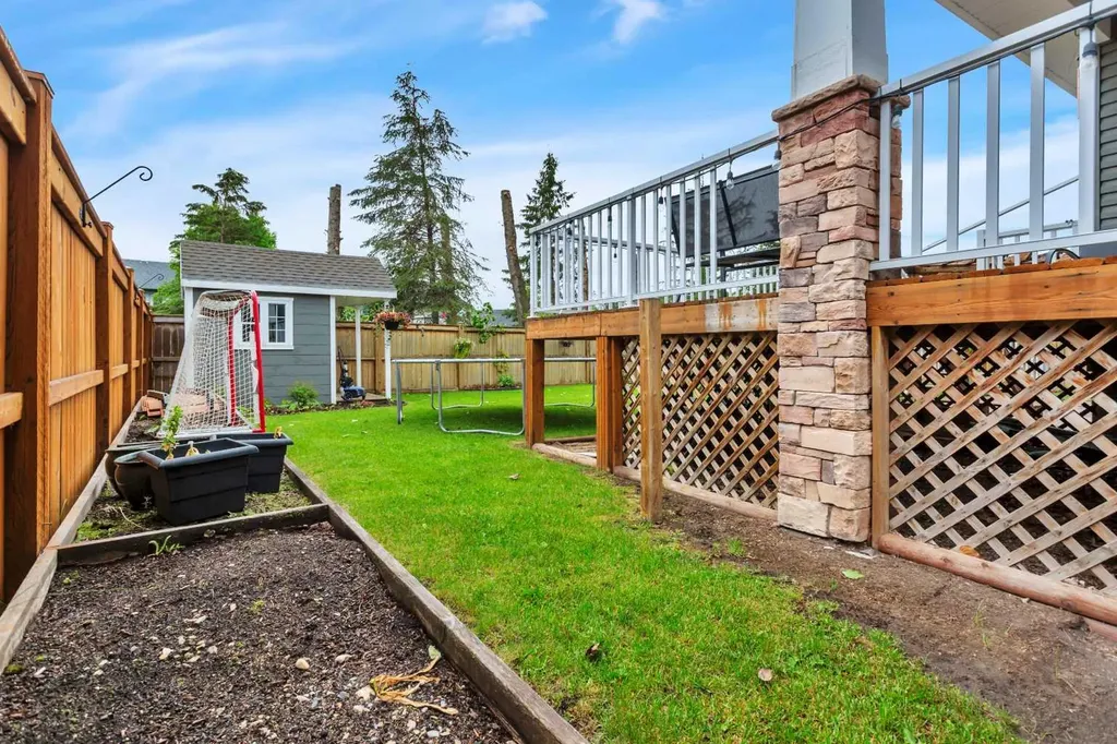 5907 67 Avenue Rocky Mountain House AB T4T 1V6