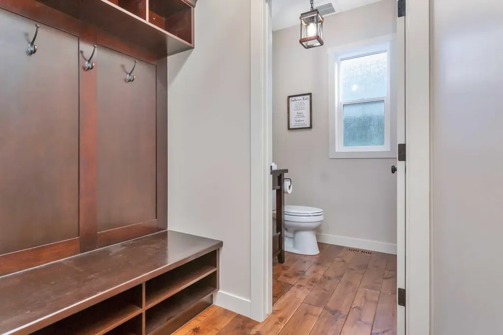5907 67 Avenue Rocky Mountain House AB T4T 1V6