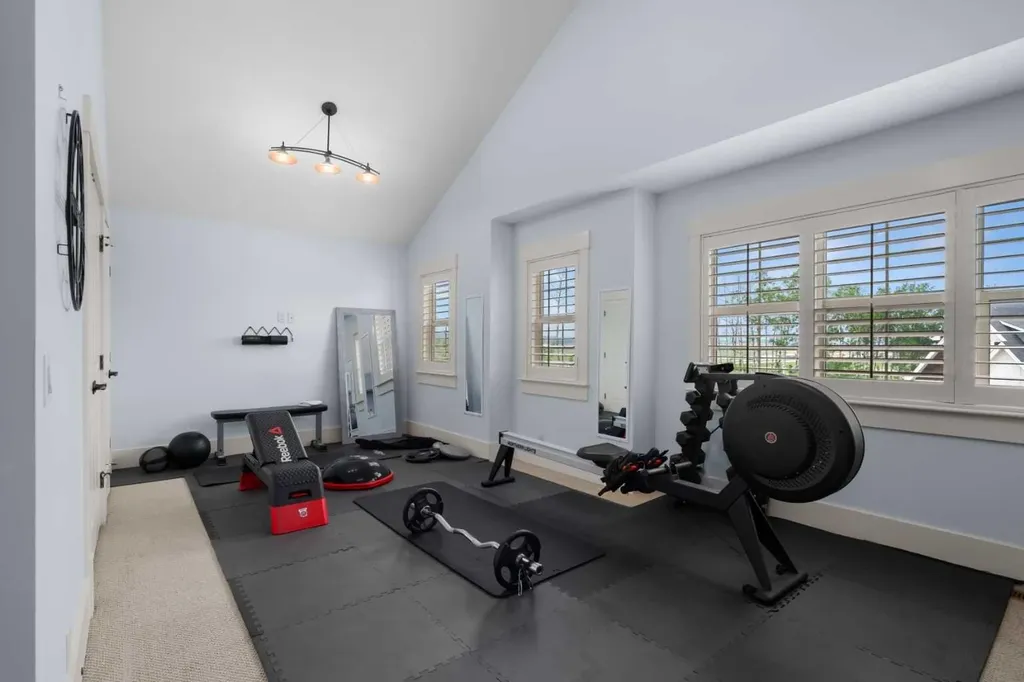 11 Aspen Cliff Place SW Calgary AB T3H 0M1