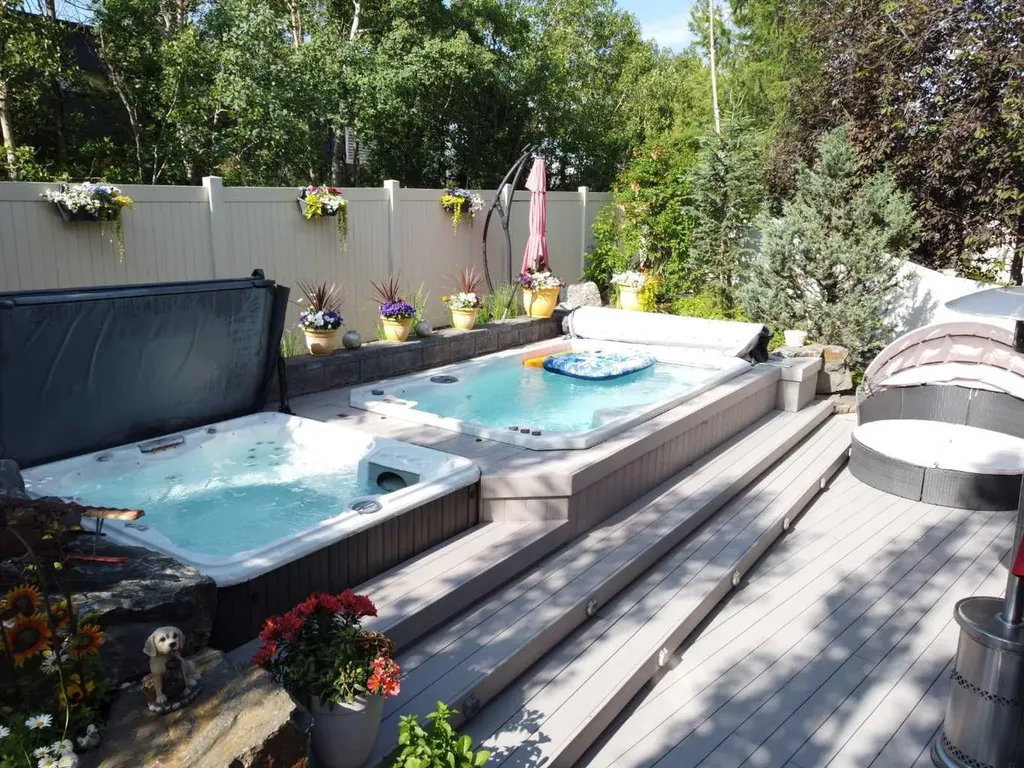 11 Aspen Cliff Place SW Calgary AB T3H 0M1