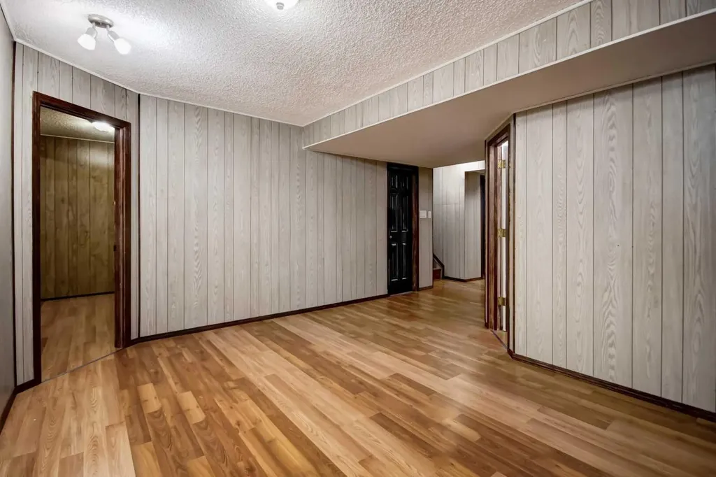 63 Elgin Drive SE Calgary AB T2Z 4A8