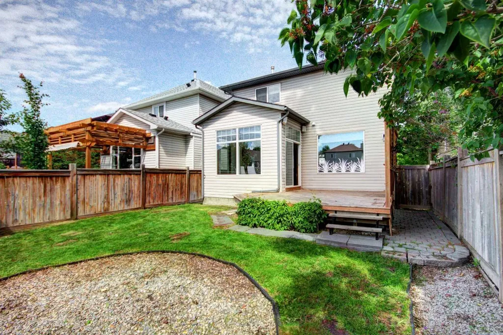 63 Elgin Drive SE Calgary AB T2Z 4A8