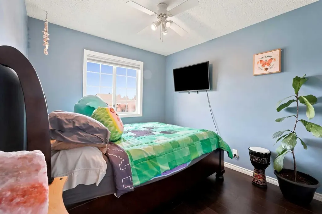 4707 44 Street Sylvan Lake AB T4S 1N5