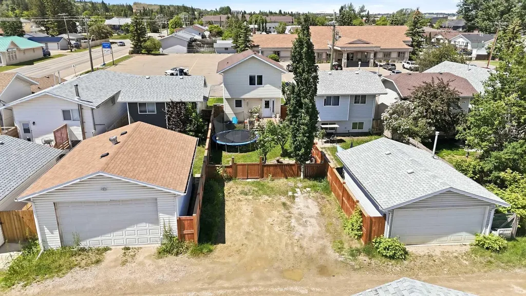 4707 44 Street Sylvan Lake AB T4S 1N5