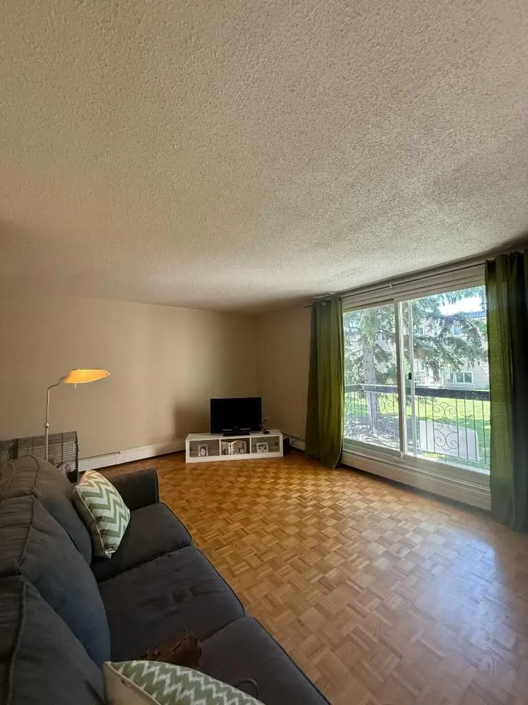 315 Heritage Drive SE Calgary AB T2H 1N2