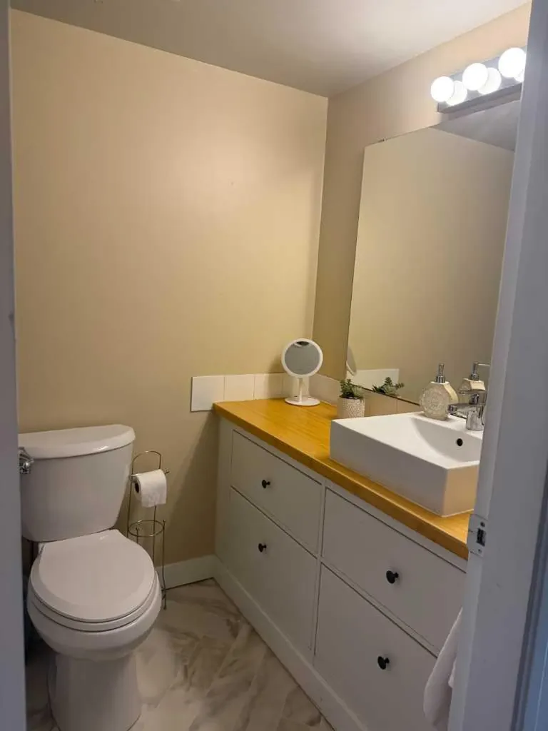 315 Heritage Drive SE Calgary AB T2H 1N2