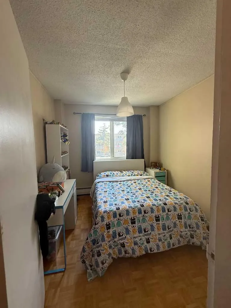 315 Heritage Drive SE Calgary AB T2H 1N2