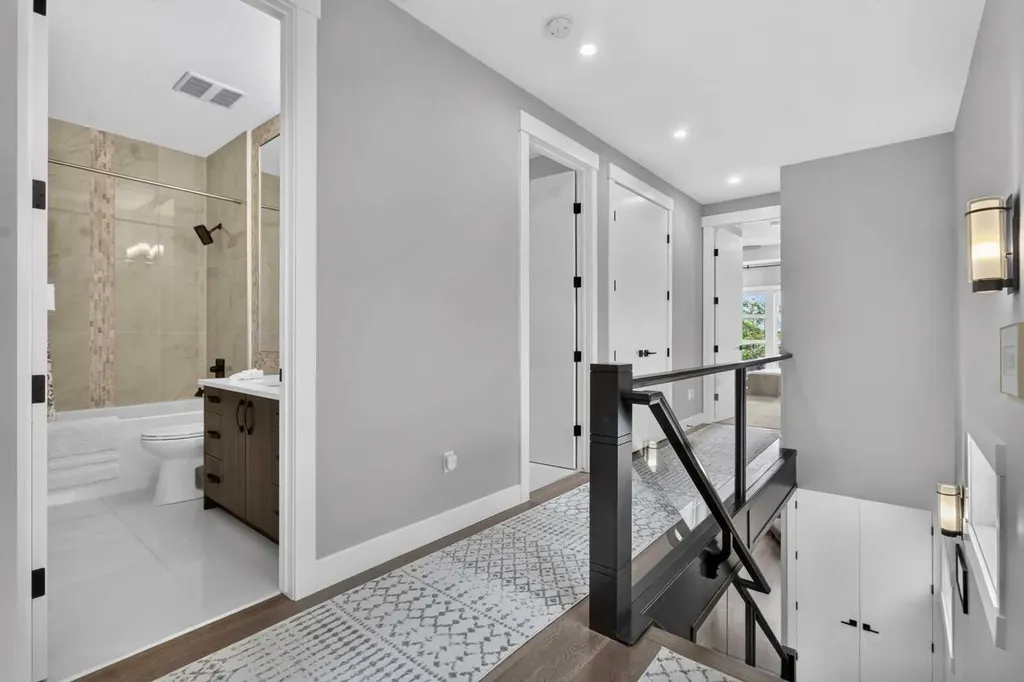 2234 28 Street SW Calgary AB T3E 2H6