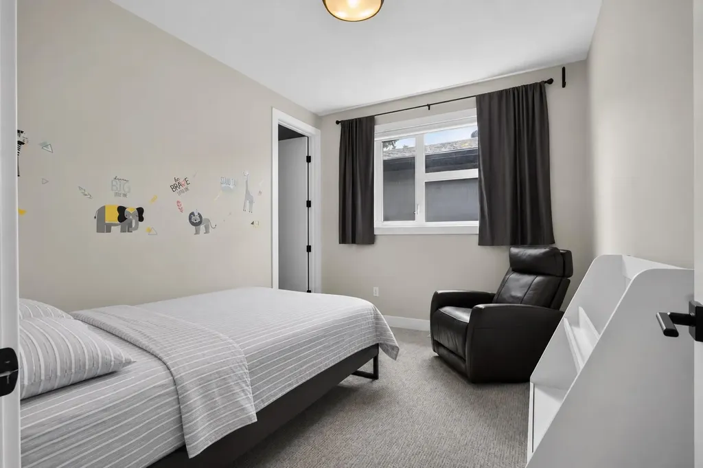 2234 28 Street SW Calgary AB T3E 2H6