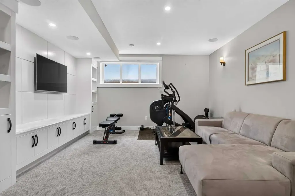 2234 28 Street SW Calgary AB T3E 2H6