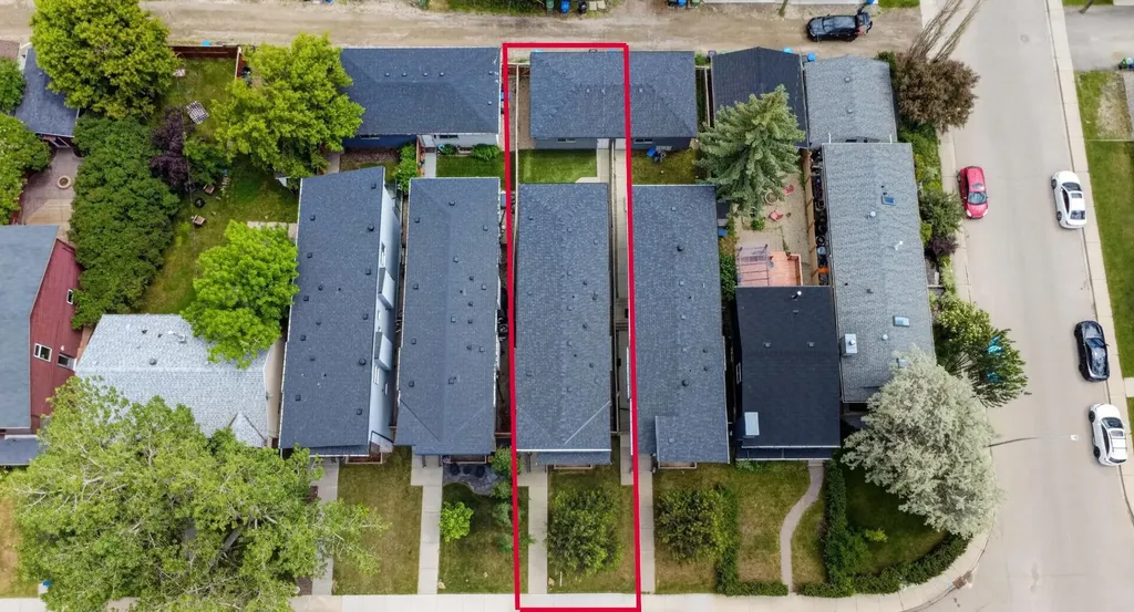 2234 28 Street SW Calgary AB T3E 2H6