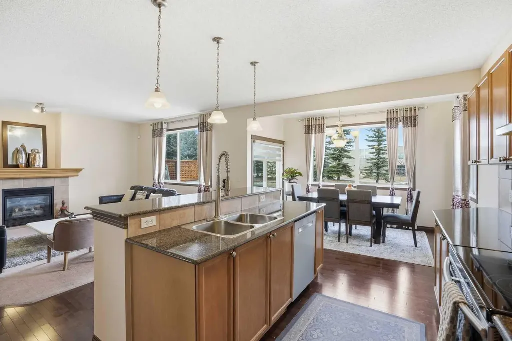6 Springborough Green SW Calgary AB T3H5M6