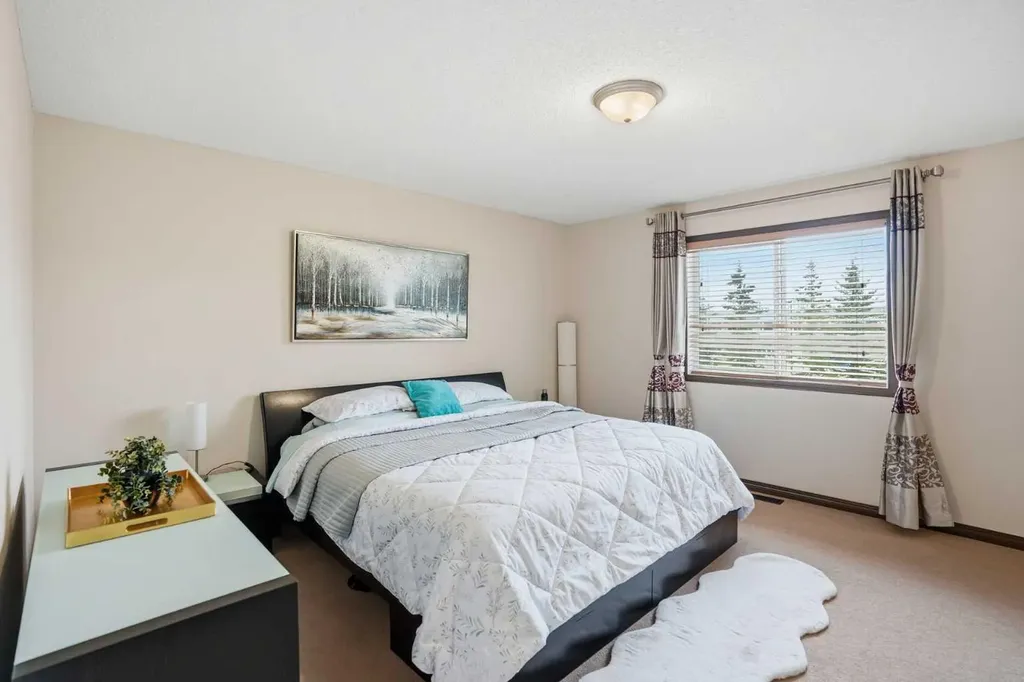 6 Springborough Green SW Calgary AB T3H5M6